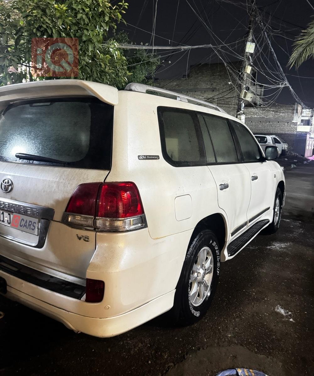 تويوتا لاندكروزر